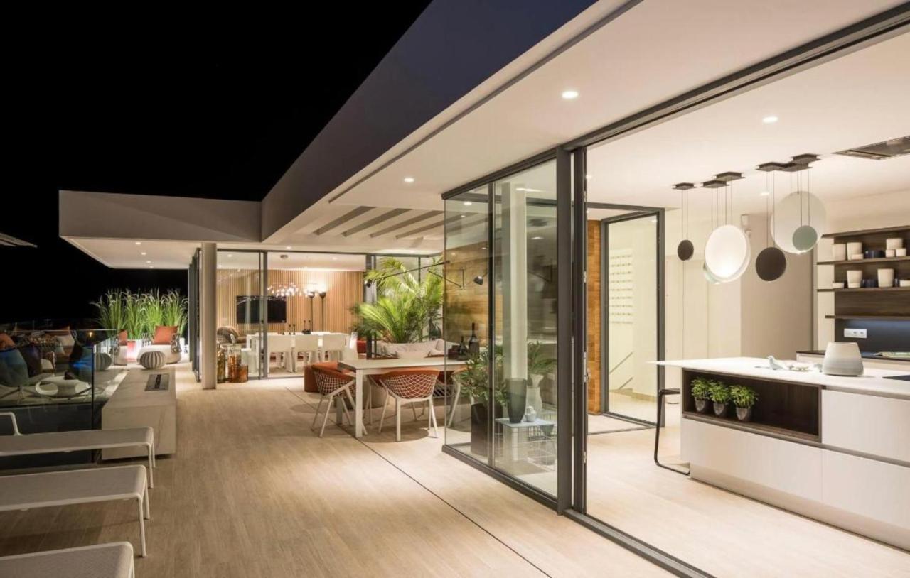 Luxury Villa Rebeka - Heated Pool And Jacuzzi アデヘ エクステリア 写真