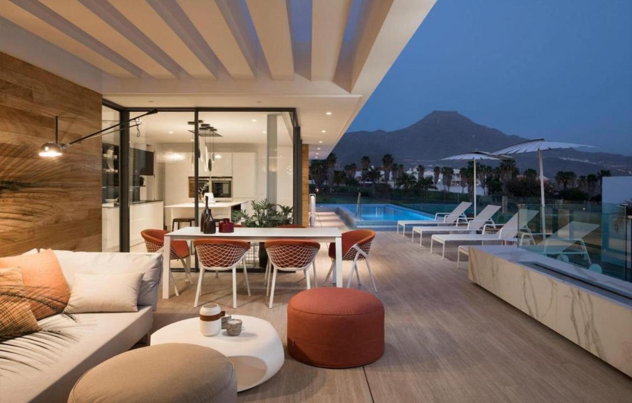 Luxury Villa Rebeka - Heated Pool And Jacuzzi アデヘ エクステリア 写真