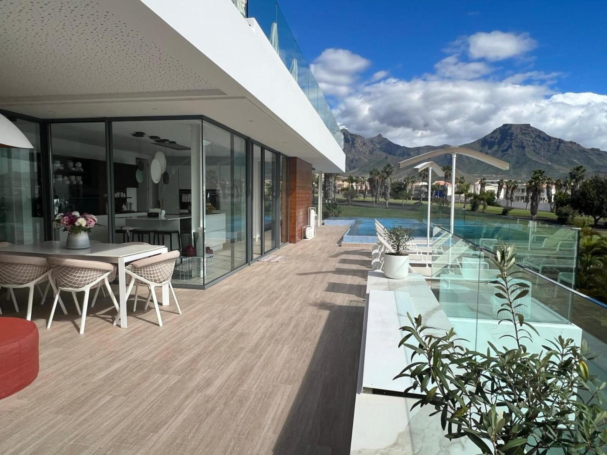Luxury Villa Rebeka - Heated Pool And Jacuzzi アデヘ エクステリア 写真