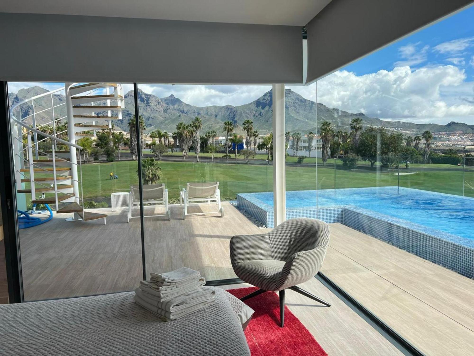 Luxury Villa Rebeka - Heated Pool And Jacuzzi アデヘ エクステリア 写真